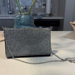 Amber Sceats Elegant Silver Crystal Clutch